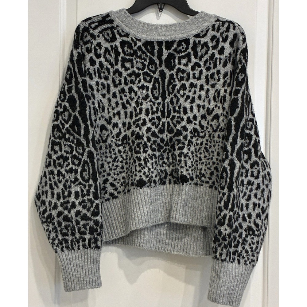 Truth by Republic Leopard Print Pullover Sweater Size XL Gray Black Cozy Chic